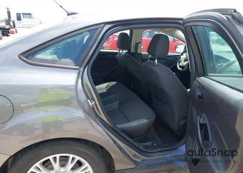 2012 Ford Focus Se из США, поврежденный, VIN 1FAHP3F28CL333239